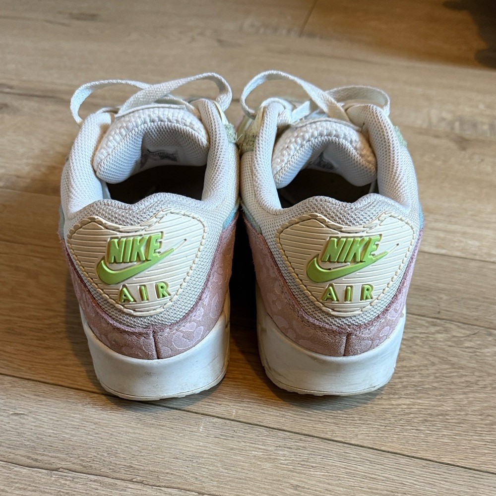 Nike Air Max 90 Women’s - Picture 4 of 6